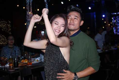 Minh Hằng và Quý Bình thân thiết.