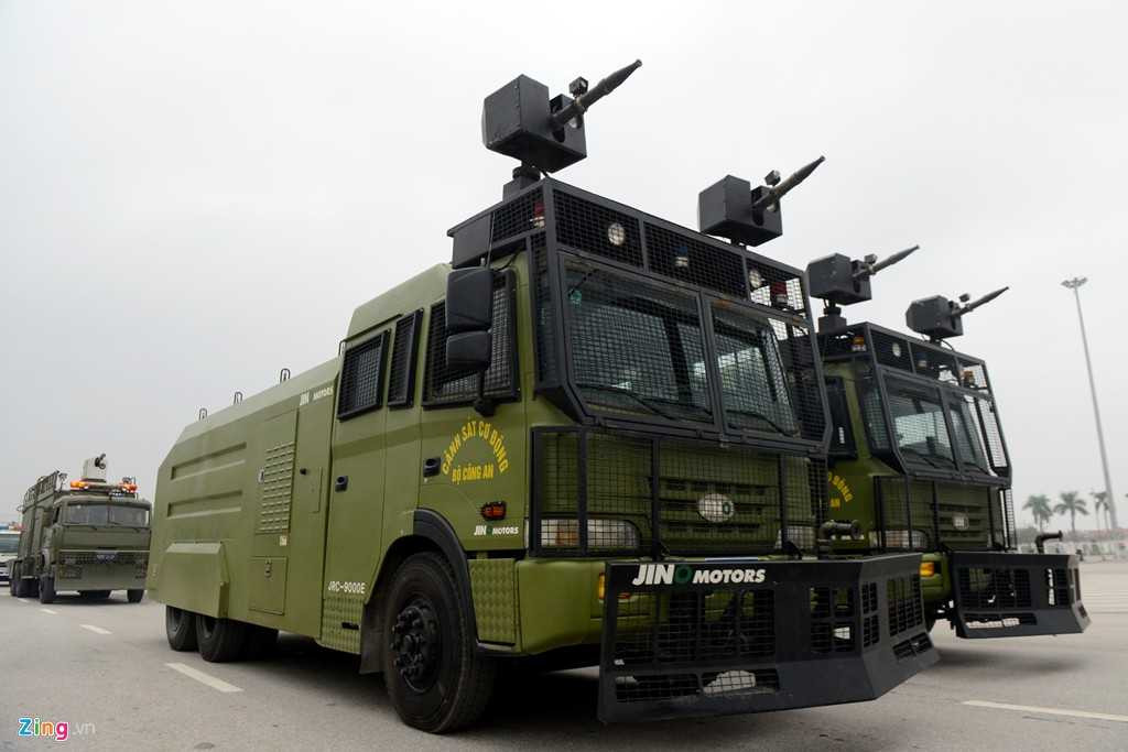 Loại xe đặc chủng chống bạo động JRC-9000E của hãng JINO Motors - thuộc dòng xe chống bạo động với các tính năng hiện đại, mạnh mẽ và đạt hiệu quả bậc nhất hiện nay.