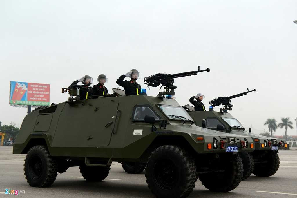 Xe chống đạn RAM 2000 MKIII do Israel sản xuất, dùng cho các lực lượng an ninh, cảnh sát chống bạo loạn, chống khủng bố.