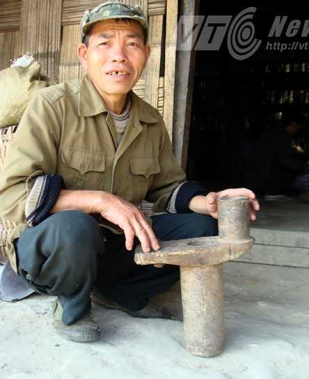 Bộ phận của chiếc máy bay Pháp rơi ở Tây Côn Lĩnh