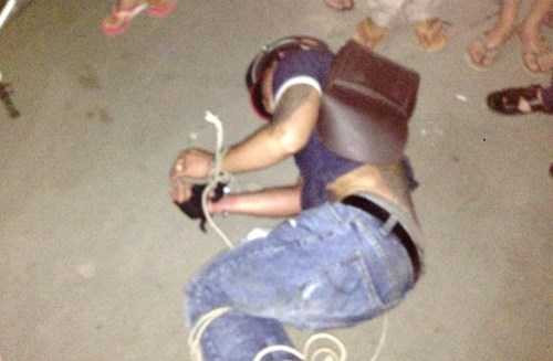 Được sự hỗ trợ của người dân và sự có mặt nhanh chóng của Công an quận 2, CSGT Cát Lái đã khống chế bắt giữ đối tượng.