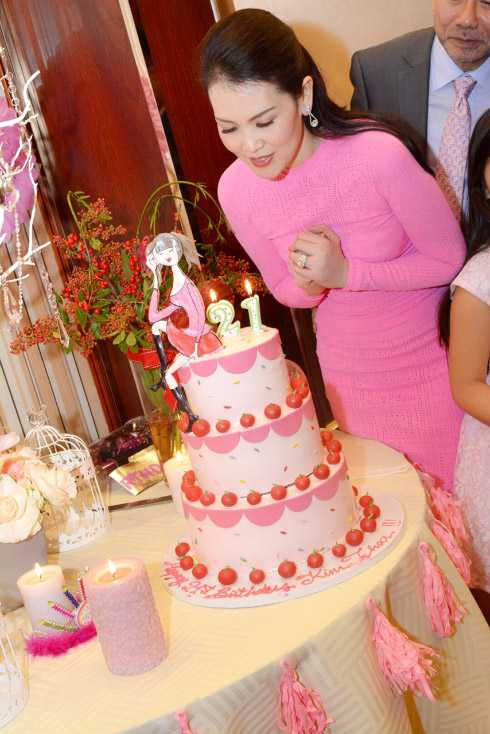 Thái Như Ngọc, Hà Kiều Anh mừng sinh nhật diễn viên Kim Thoa