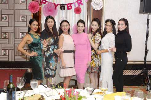 Thái Như Ngọc, Hà Kiều Anh mừng sinh nhật diễn viên Kim Thoa