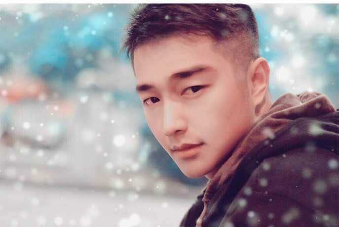 Nam cảnh sát Quang Uno