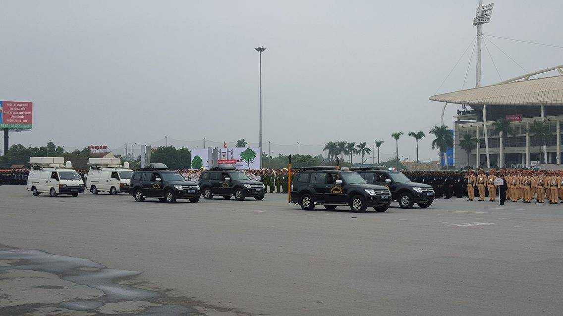 Ảnh: Diễn tập hoành tráng bảo vệ Đại hội Đảng XII