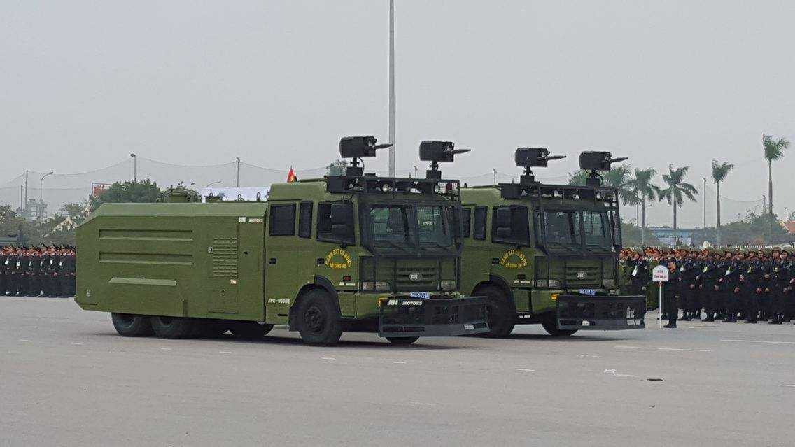 Ảnh: Diễn tập hoành tráng bảo vệ Đại hội Đảng XII