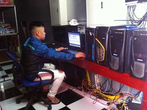 Hệ thống máy móc vận hành phòng chiếu phim 8D Hệ thống máy móc vận hành phòng chiếu phim 8D