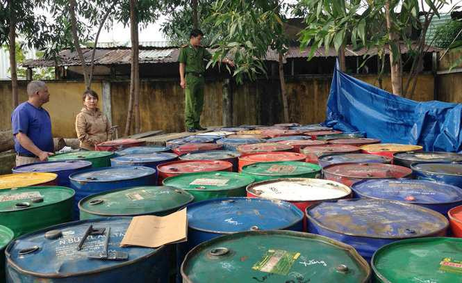 Cơ quan công an thu giữ gần 12.000 lít xăng dầu được thu mua trái phép