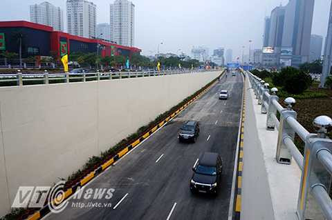 Hầm chui Trung Hòa chính thức được thông xe Hầm chui Trung Hòa chính thức được thông xe