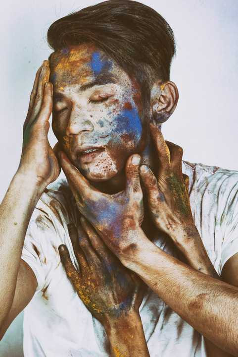 Bộ ảnh mới vừa ra mắt này dựa trên thông điệp “không dừng lại”, nam ca sĩ gốc Đồng Tháp không chỉ truyền tải tinh thần cầu tiến của mình chỉ qua những hình ảnh mới nhất này.