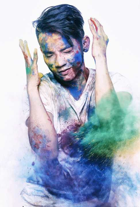 Hay ca khúc “Mamma Mia – Chính là em” sắp sửa ra mắt rộng rãi công chúng mà còn bao hàm nối kết cả các sản phẩm ở thì tương lai – năm 2016.