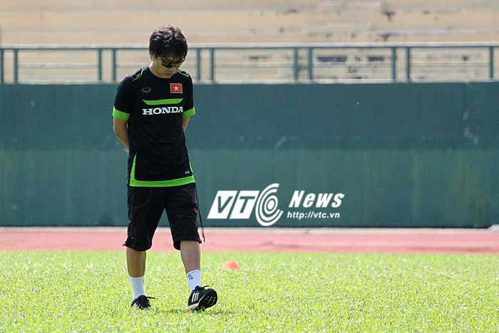 HLV Toshiya Miura vẫn đang 'giấu' đội trưởng U23 Việt Nam (ảnh: H.T)