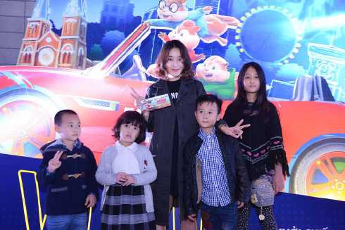 ALVIN AND THE CHIPMUNKS 