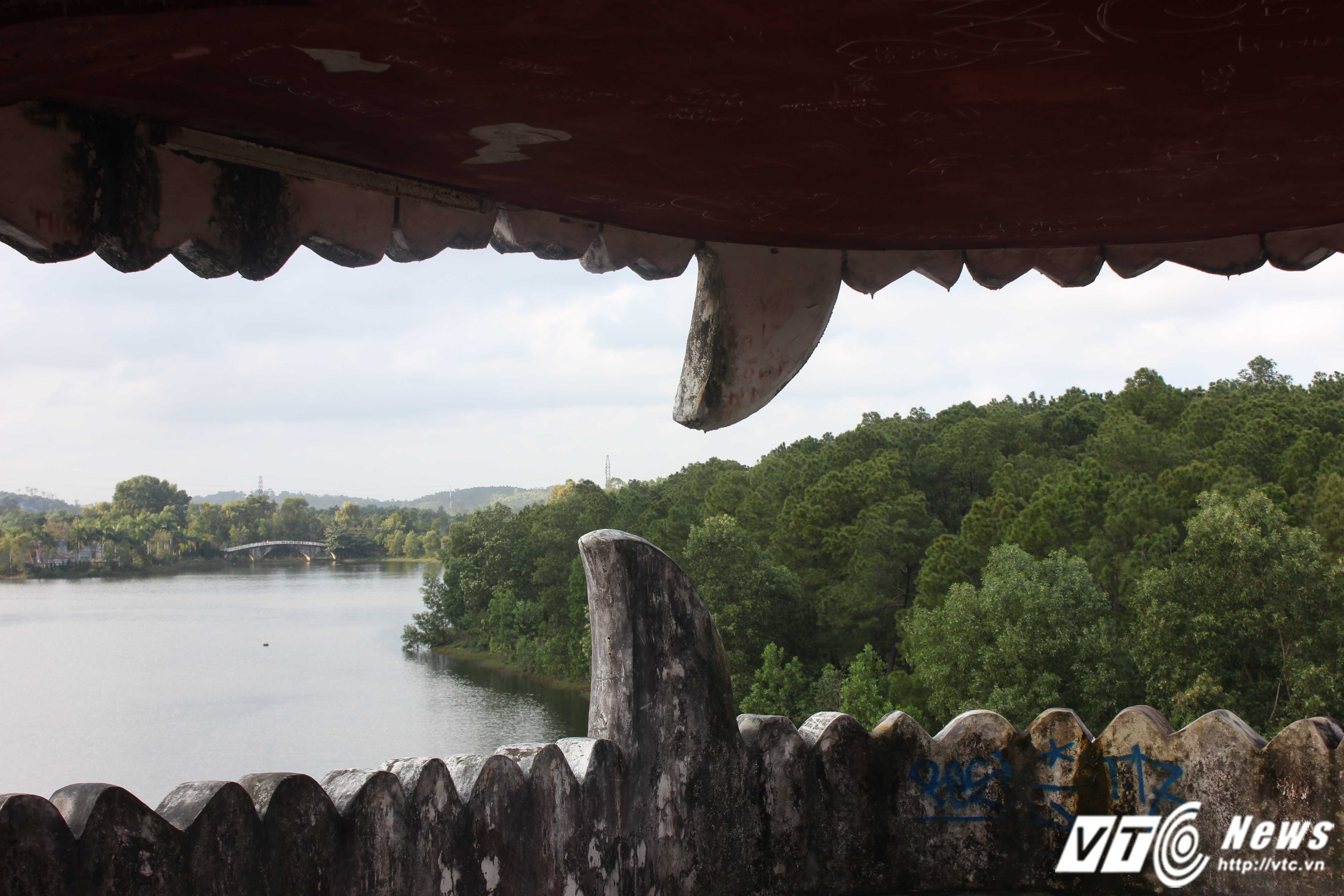 Mục sở thị công viên chục tỷ bỏ hoang lên báo Mỹ vì quá 'kinh dị'