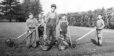 Những đứa trẻ phải sống cuộc sống như những người lao động Những đứa trẻ phải sống cuộc sống như những người lao động