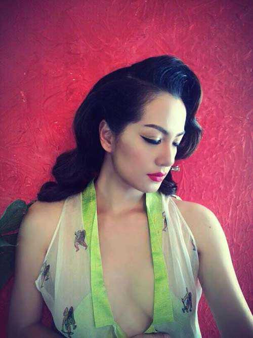 Chuyện từng muốn chết vì bị mẹ bêu riếu của siêu mẫu Ngọc Thúy