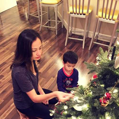 Chuyện từng muốn chết vì bị mẹ bêu riếu của siêu mẫu Ngọc Thúy