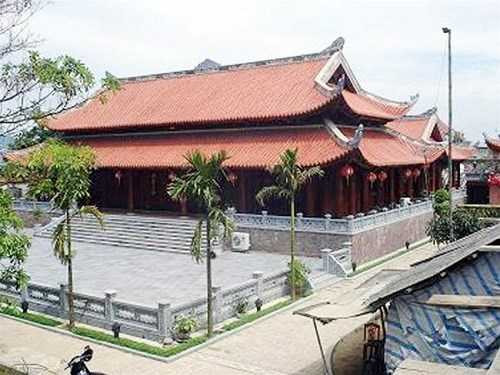 Biệt phủ bằng gỗ đại gia Nghệ An xây làm của hồi môn cho con