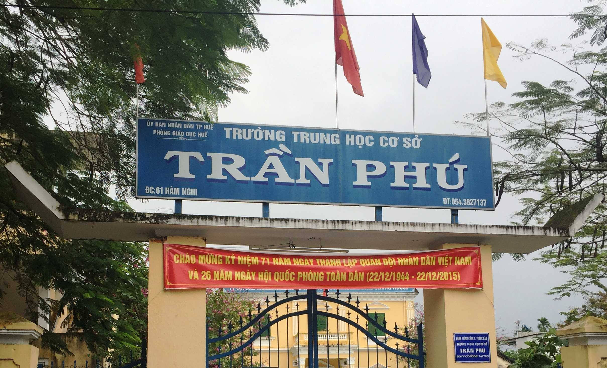 Trường THCS Trần Phú nơi xảy ra sự việc.