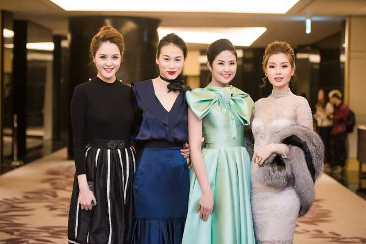 Vừa qua, đông đảo Á hậu Việt Nam đã quy tụ về một sự kiện được diễn ra tại Hà Nội. 