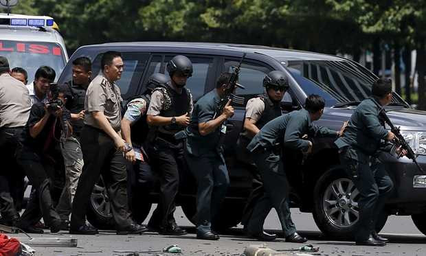 Cảnh sát Indonesia đang lùng bắt nghi can khủng bố Cảnh sát Indonesia đang lùng bắt nghi can khủng bố