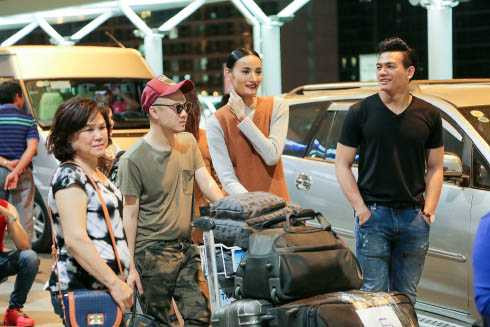 Lê Thúy chính thức sang Milan làm việc