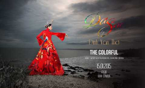 Điểm đặc trưng nổi bật nhất trong những mẫu thiết kế sẽ trình diễn lần này chính là việc thể hiện kĩ thuật thêu hai mặt rất kỳ công trên những tác phẩm áo dài. Với những người có nhiều kinh nghiệm và làm việc lâu năm mới có đủ kĩ thuật thực hiện.