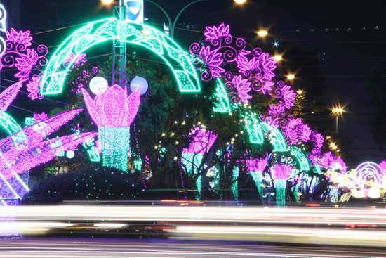 Điểm kết thúc của đường đèn tại vòng xoay trước UBND TP Cần Thơ