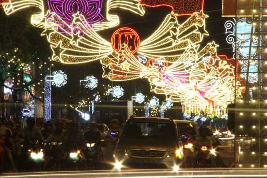 Cần Thơ rực rỡ sắc màu đón mừng năm mới