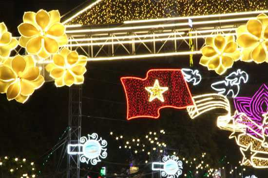 Cần Thơ rực rỡ sắc màu đón mừng năm mới