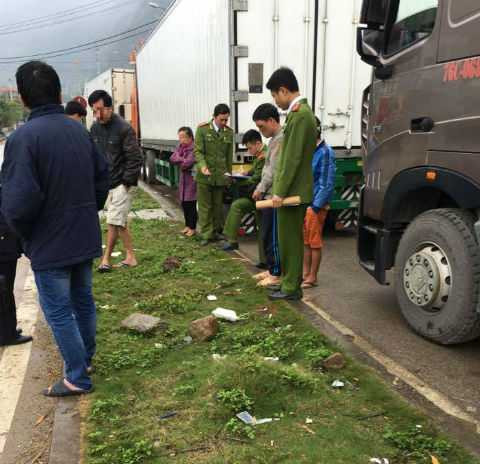 Đi tìm chồng, một phụ nữ bị 'yêu râu xanh' hiếp dâm giữa đường