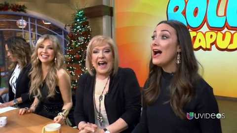 Có những đêm cô lên đỉnh tới 50 lần Có những đêm cô lên đỉnh tới 50 lần