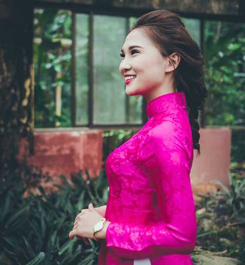 Nữ sinh trường Báo