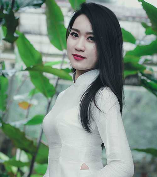 Nữ sinh trường Báo