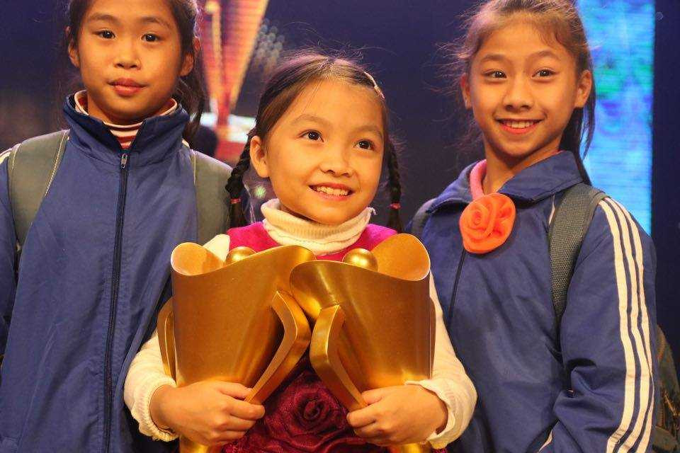 Cẩm Hiền giành cú đúp giải thưởng