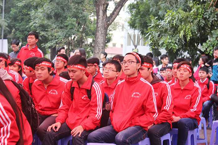 Chủ nhật đỏ lần thứ VIII