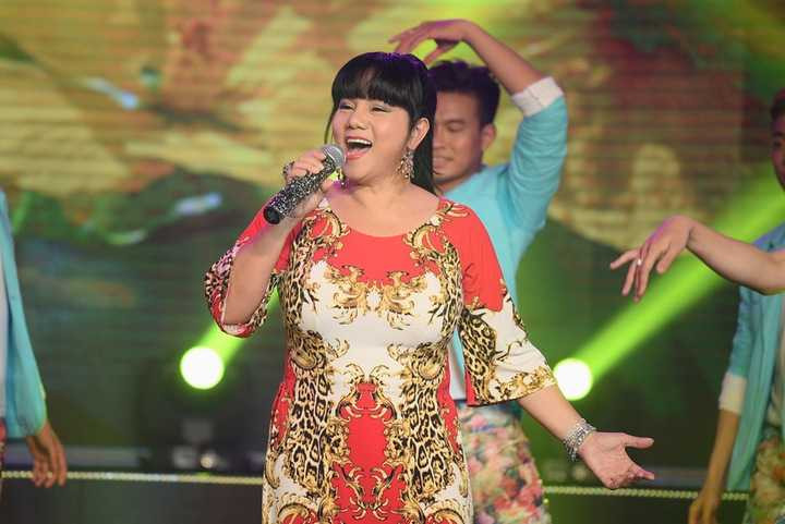 sài gòn đêm thứ 7