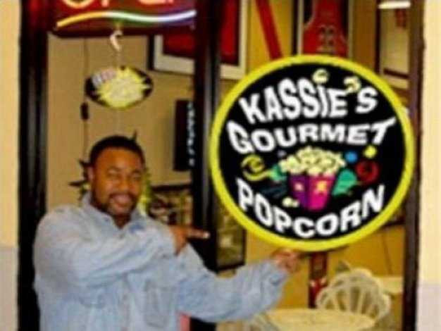 Jeffrey Dampier Jr. bị cô em vợ cùng bạn trai bắt cóc và sát hại