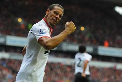 Rio Ferdinand có 12 năm chơi bóng cho MU