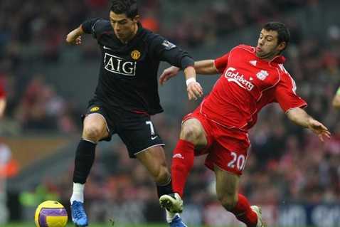 Cánh phải là vị trí bất khả xâm phạm của Ronaldo