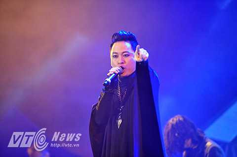 Tùng Dương ma quái với “Người đàn bà hóa đá”