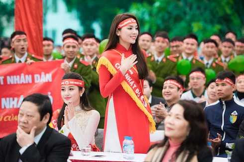 Hoa hậu Kỳ Duyên, Á hậu Huyền My 1