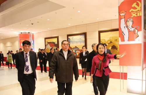 Thường trực Ban Bí thư Lê Hồng Anh kiểm tra công tác hậu cần phục vụ Đại hội XII