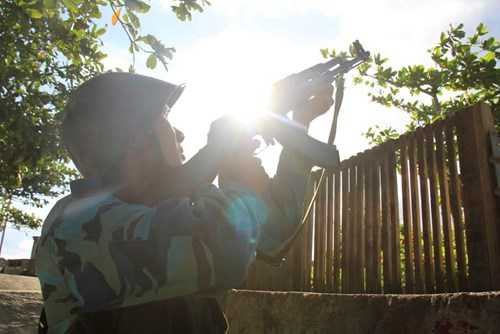 Các chiến sĩ tại vị trí sẵn sàng chiến đấu