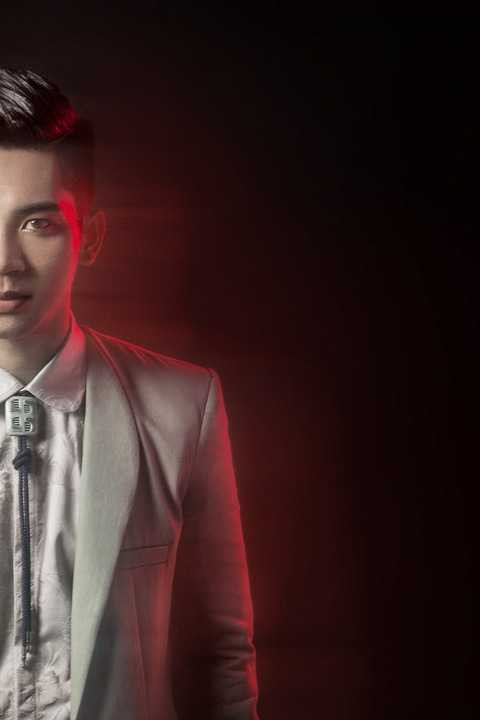 Single “Chính là em” dự kiến sẽ cho ra mắt 3 phiên bản khác nhau với lối hòa âm phối khí bắt kịp theo xu hướng âm nhạc hiện nay của thế giới. 