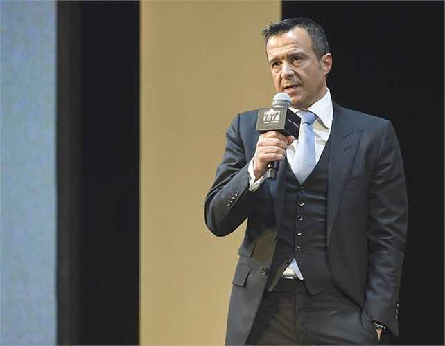Người đại diện Jorge Mendes của Mourinho dĩ nhiên cũng góp mặt