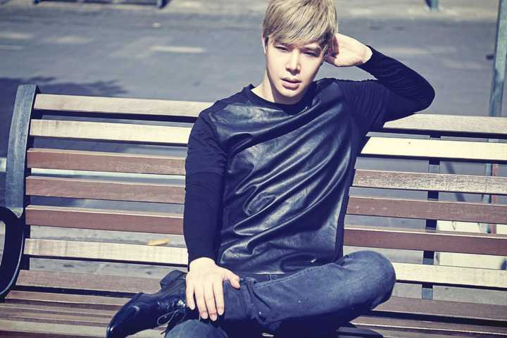 Nam ca sĩ sẽ quay MV cho hit MDD, đồng thời chuẩn bị cho single mới cùng hàng loạt album trong thời gian tới. 