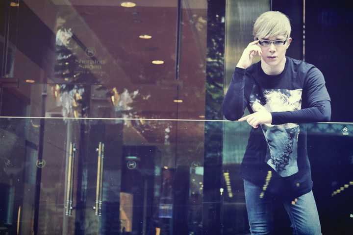 Nathan Lee đang rất sung sức và hào hứng với những dự án nghệ thuật mới. Nam ca sĩ vừa từ chối vai nam chính trong một bộ phim chiếu rạp để tập trung toàn bộ năng lượng cho những sản phẩm âm nhạc được đầu tư công phu, hứa hẹn sẽ mang lại nhiều bất ngờ thú vị cho khán giả. 