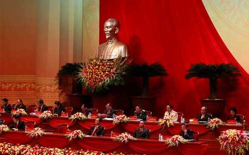 Đoàn Chủ tịch tại Đại hội Đảng lần thứ 12.