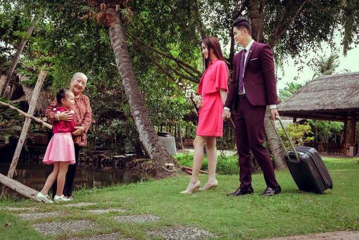 Bằng lòng với số phận và cứ đi trên con đường mà duyên nghề đã định, nghệ sĩ Thiên Kim giờ đây vẫn cứ mãi an nhiên mà cống hiến cho nghệ thuật nước nhà.